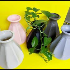 گلدان پلاستیکی لوتوس