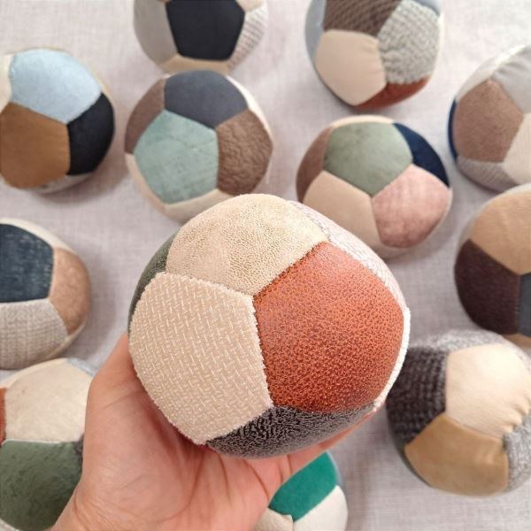 توپ بازی متوسط آپارتمانی